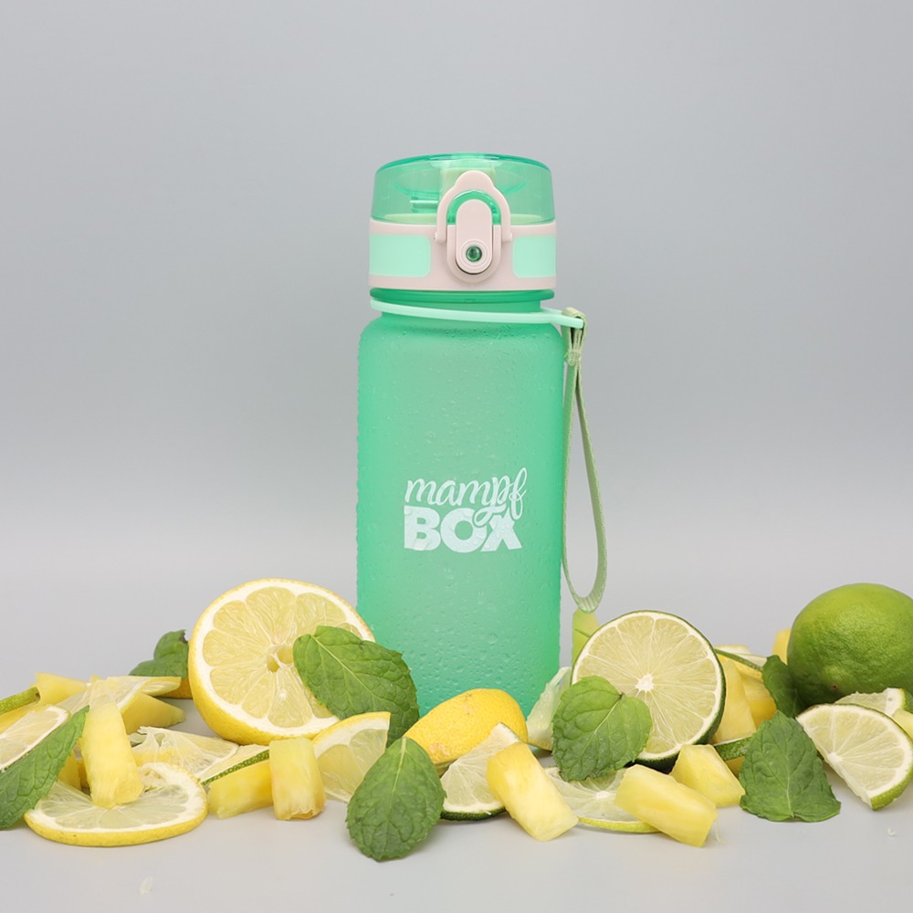 Grüne auslaufsichere Trinkflasche. BPA-frei und für Kohlensäure geeignet. 350ml. Ideal für Kinder in der KiTa, Schule oder Spielplatz.