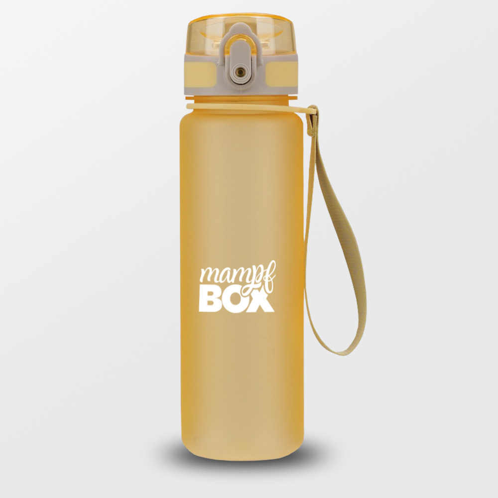 auslaufsichere_trinkflasche_500ml_gelb_front 500ml auslaufsichere Trinkflasche in gelb. BPA-frei und Sprudelwasser geeignet. Ideal für Kinder in Schule und Kindergarten.